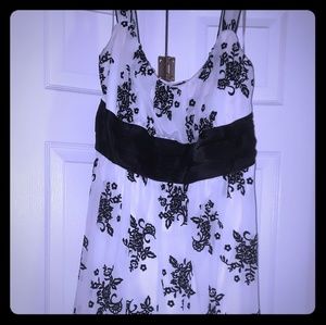 Trixxi Juniors Floral Embroidered Tulle-Underlay